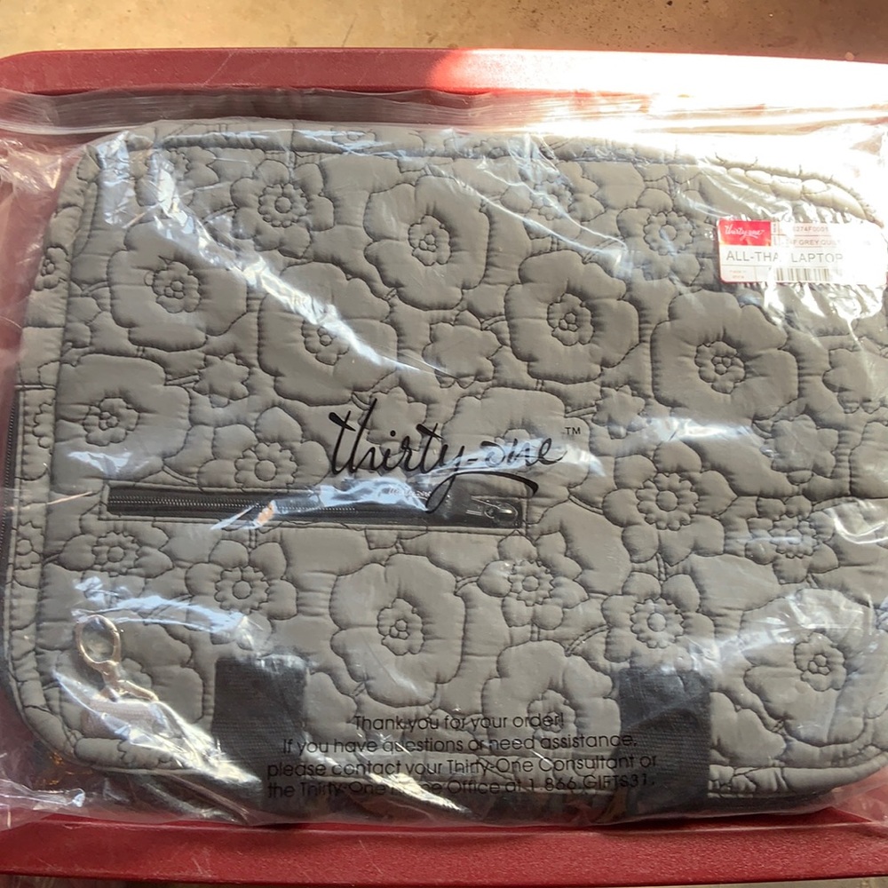 NEW!!! Thirty One Gray Floral Embroidered Laptop Case